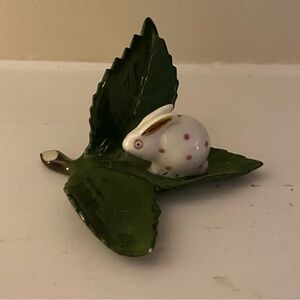 Herend - rabbit in a leaf